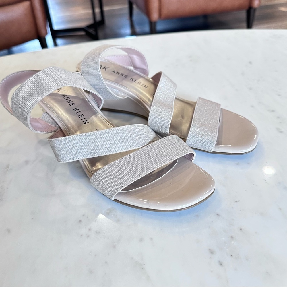 Anne Klein Blessings Wedge Blush Cream Sparkle Comfort Sandal Women's Size 9 - Picture 1 of 8